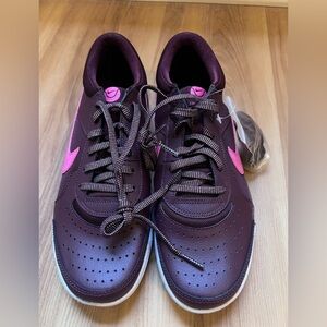 NIKE TENNIS BRAND NEW SZ 9.5 women’s two sets of laces no box zoom lite 3